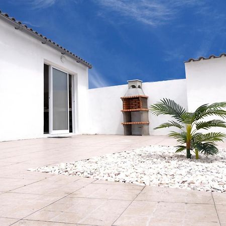 Magnolia - Casa Com Dois Quartos Junto Ao Mar - Renovada Em 2023 Mosteiros  Eksteriør billede