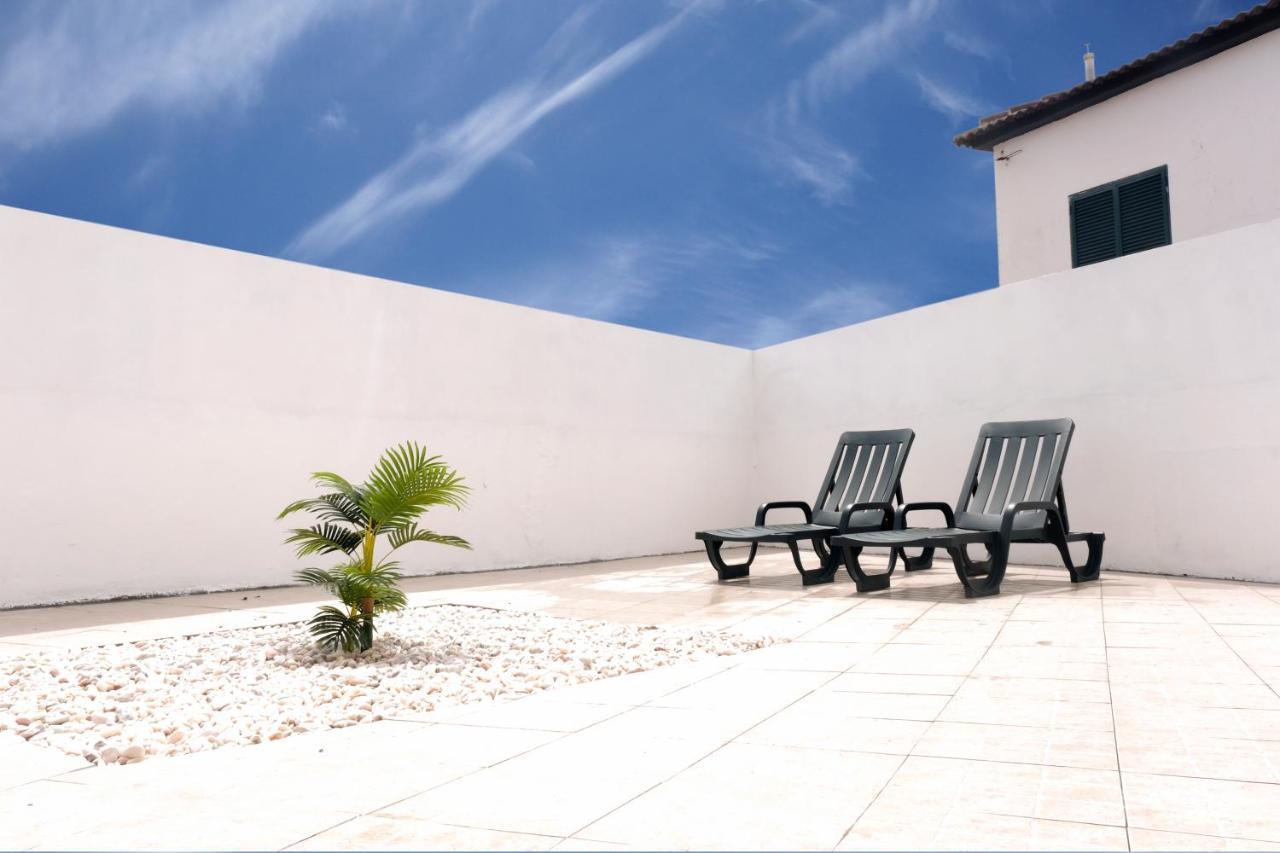 Magnolia - Casa Com Dois Quartos Junto Ao Mar - Renovada Em 2023 Mosteiros  Eksteriør billede