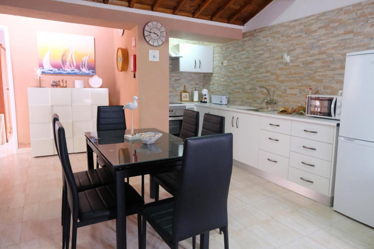 Magnolia - Casa Com Dois Quartos Junto Ao Mar - Renovada Em 2023 Mosteiros  Eksteriør billede